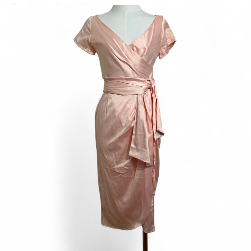 NWT - Pinup Coutour - Retro Inspired Satin Peach Wiggle Midi Dress - Small